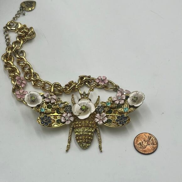 Betsey Johnson Vintage Enchanted Floral Garden Beetle Queen Bee Moth Necklace - Picture 6 of 13